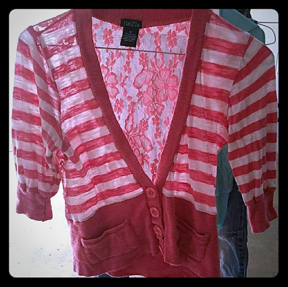 3 quarter length sleeve lace shirt
